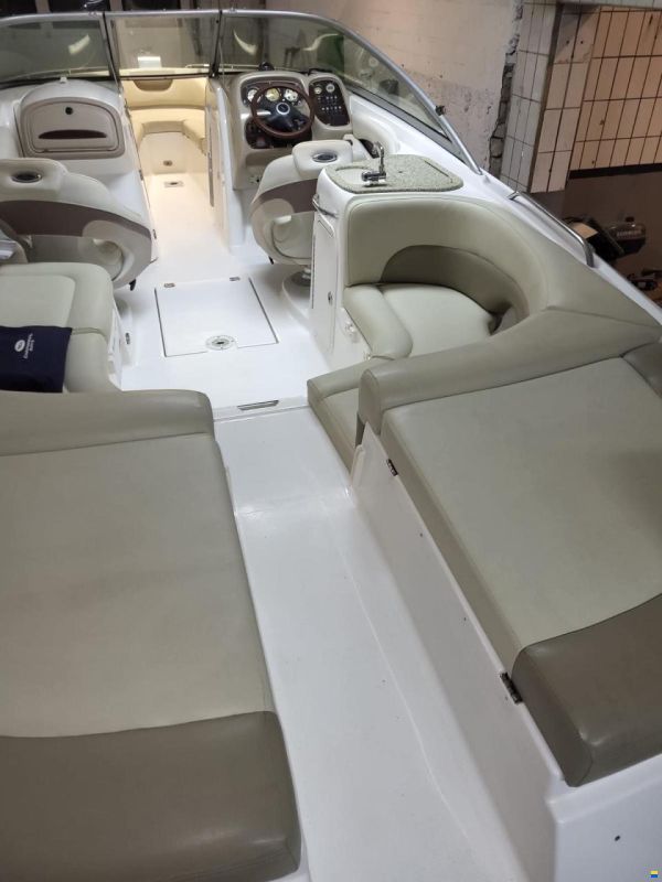 Chaparral 256 SSI