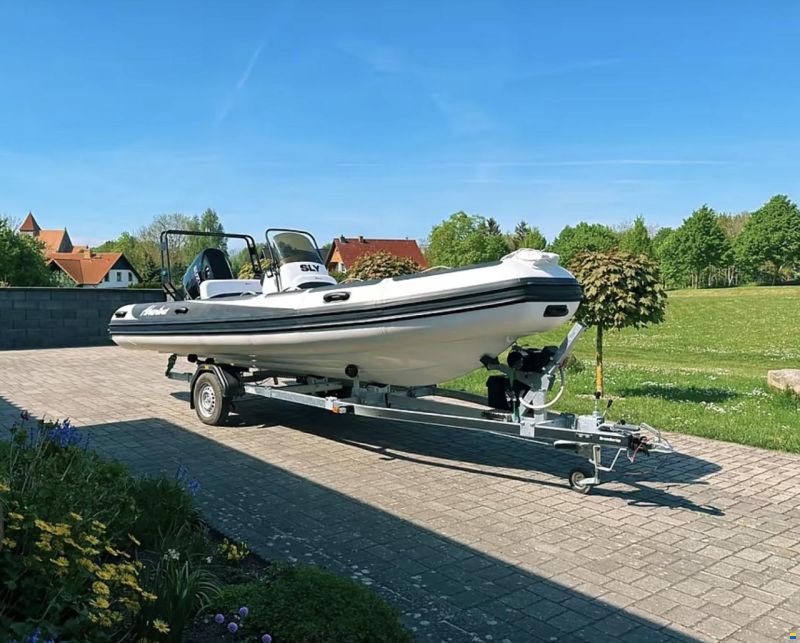 Adventure Vesta 585