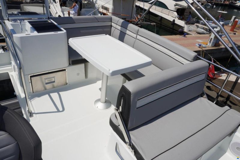 Jeanneau Merry Fisher 1295 Fly