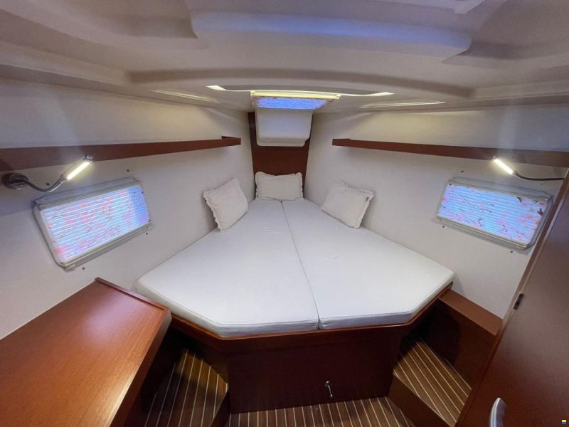 Hanse 418