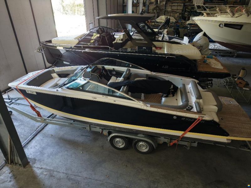 Four Winns SL 262