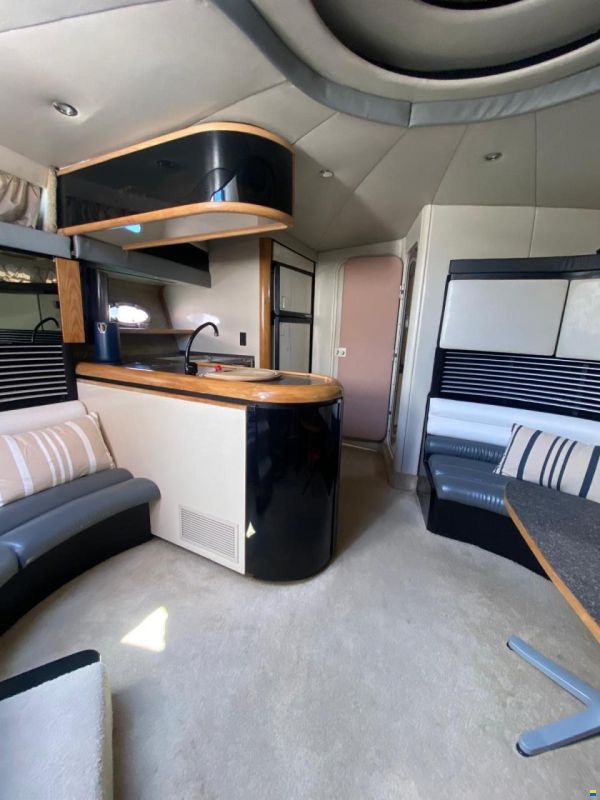 Bayliner Avantni 4285 Sunbridge