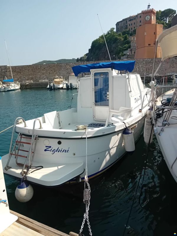 Parente Delfino 75 Cabin