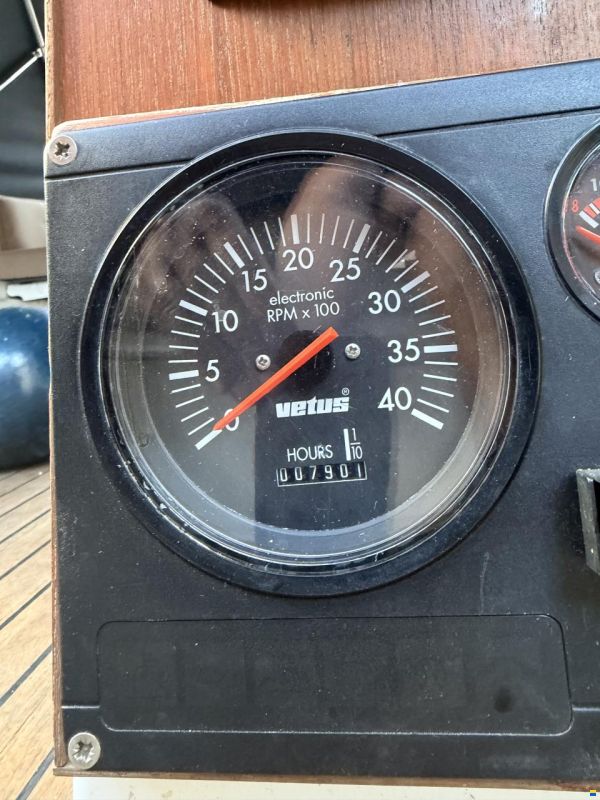 Bell Marine model 500