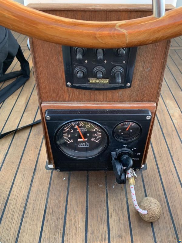 Bell Marine model 500