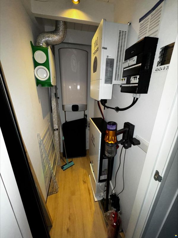TMB60eco Houseboat Bij Rotterdam Ligplaa