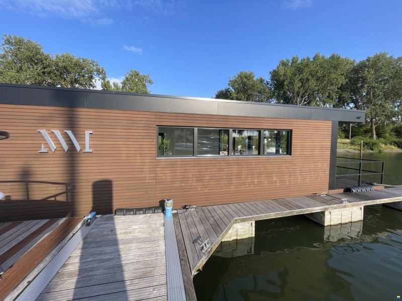 TMB60eco Houseboat Bij Rotterdam Ligplaa