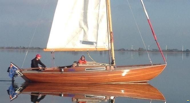 Begr&eacute; Nordische Folkeboot 7.64