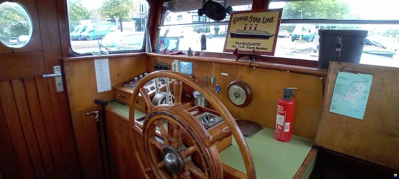 Steilsteven 24.00 Met Vaste Ligplaats Aan De Emmakad