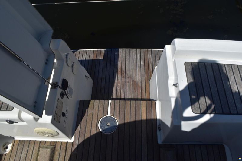 Beneteau Oceanis 37