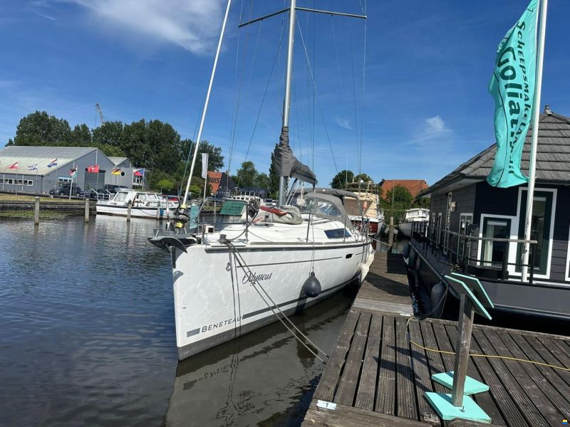 Beneteau Oceanis 37