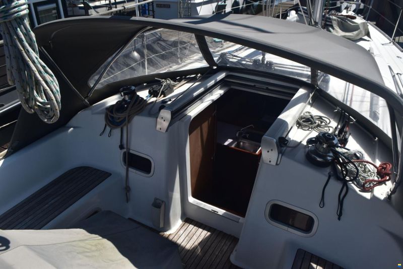 Beneteau Oceanis 37
