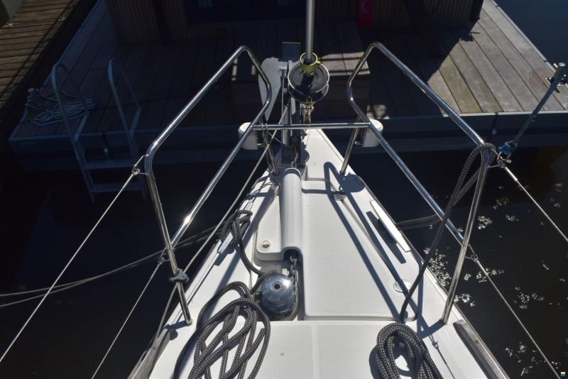 Beneteau Oceanis 37