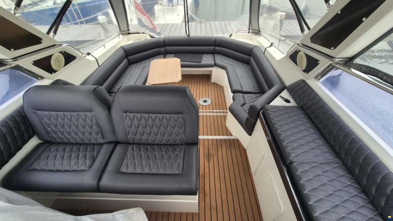 Sunseeker 38 Martinique