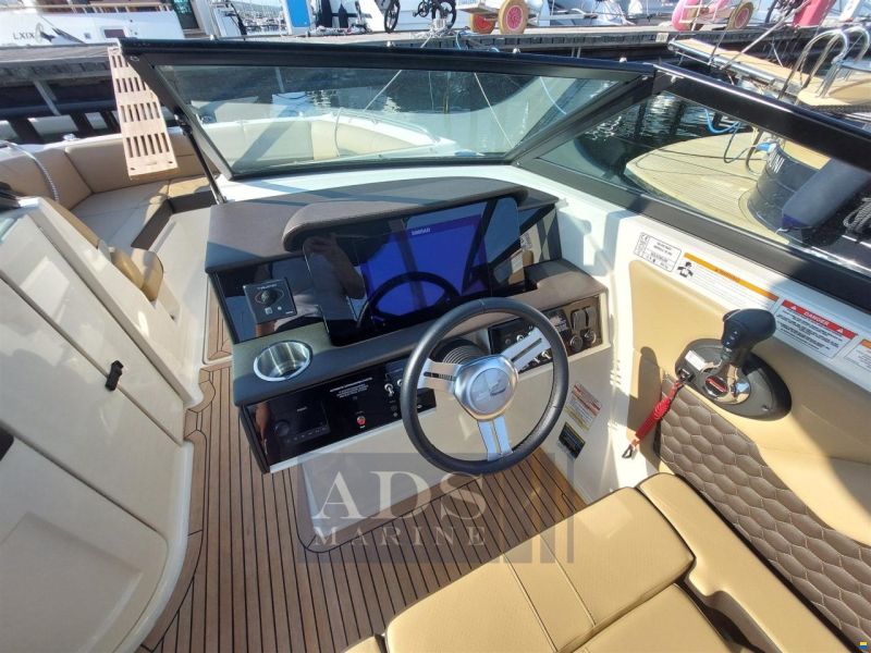 Sea Ray 270 SDX