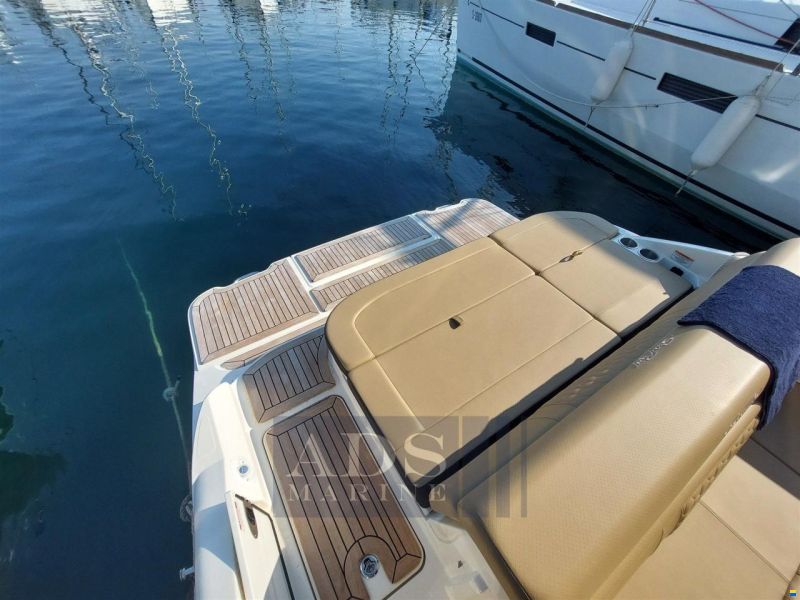 Sea Ray 270 SDX