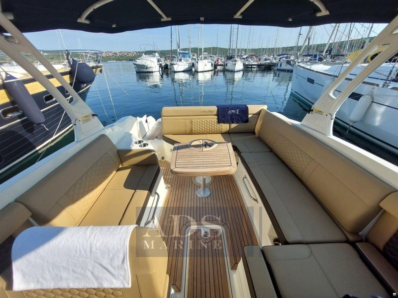 Sea Ray 270 SDX