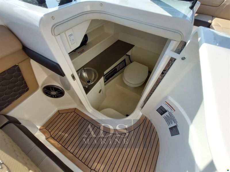 Sea Ray 270 SDX