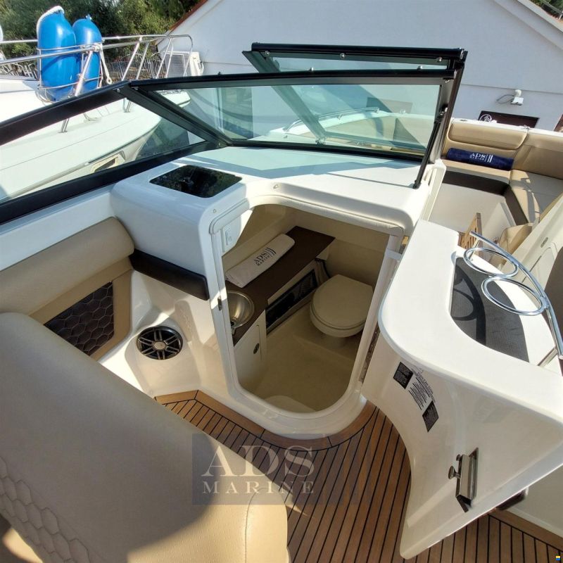 Sea Ray 270 SDX