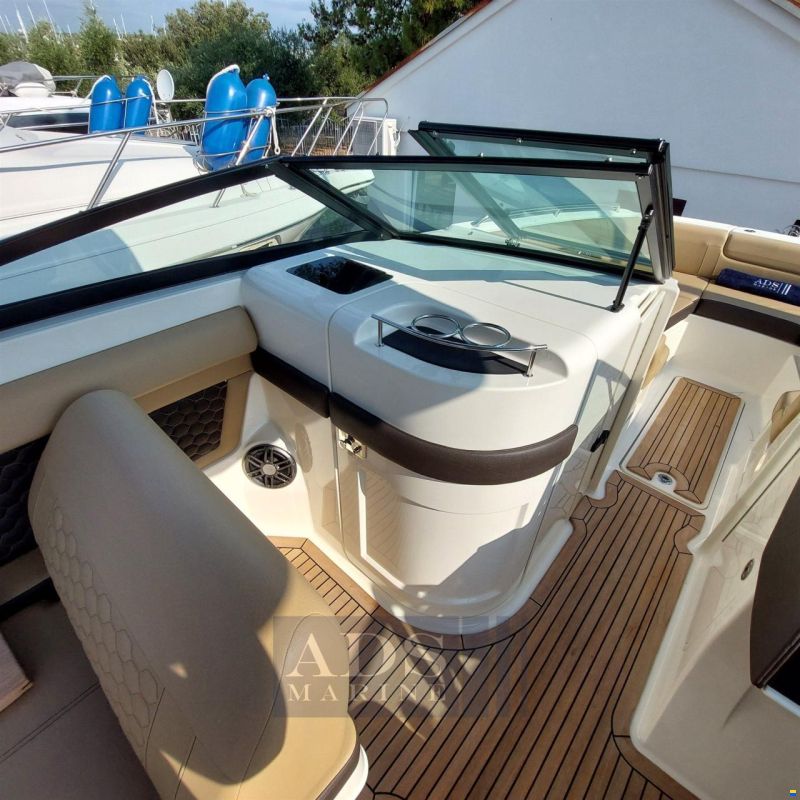 Sea Ray 270 SDX