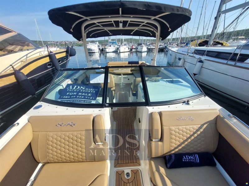 Sea Ray 270 SDX