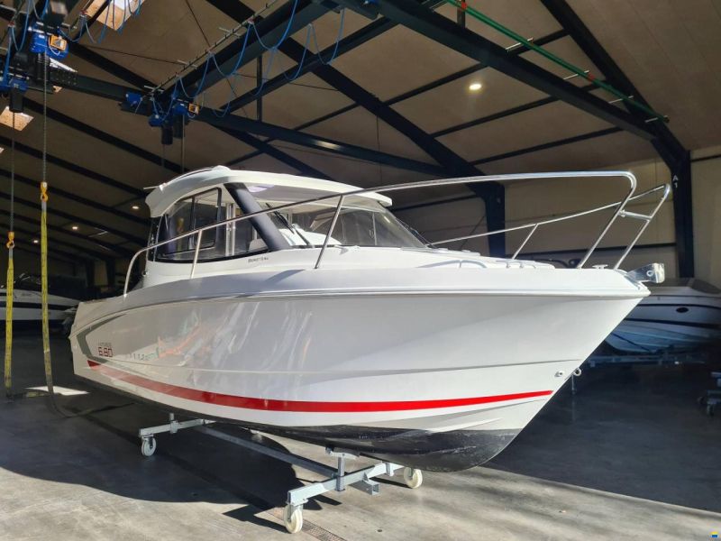 Beneteua Antares 6.80 - Yamaha F115