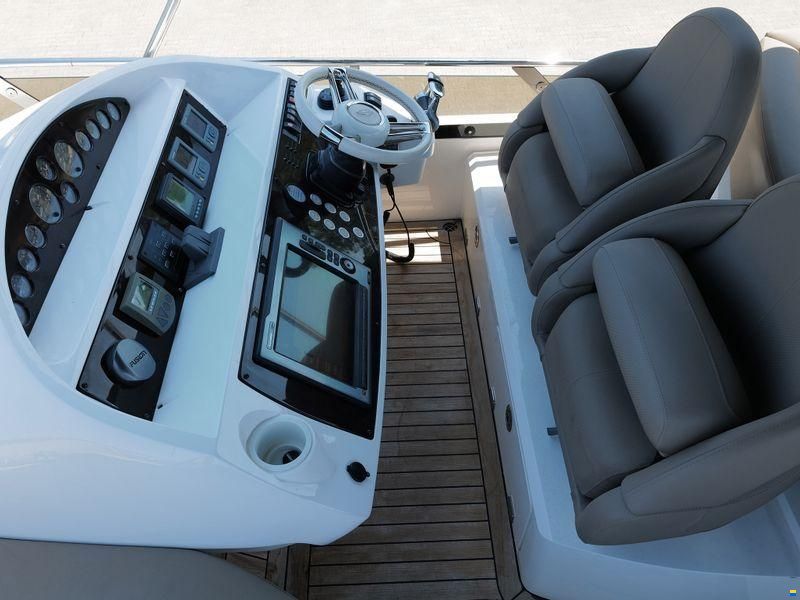 Sunseeker Manhattan 53