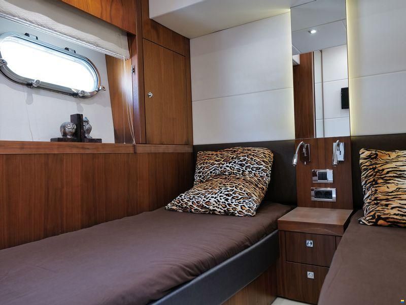 Sunseeker Manhattan 53
