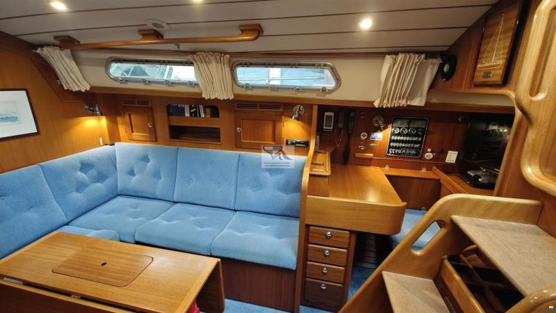 Hallberg-Rassy Hallberg Rassy 37