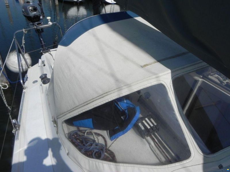 Dehler 28
