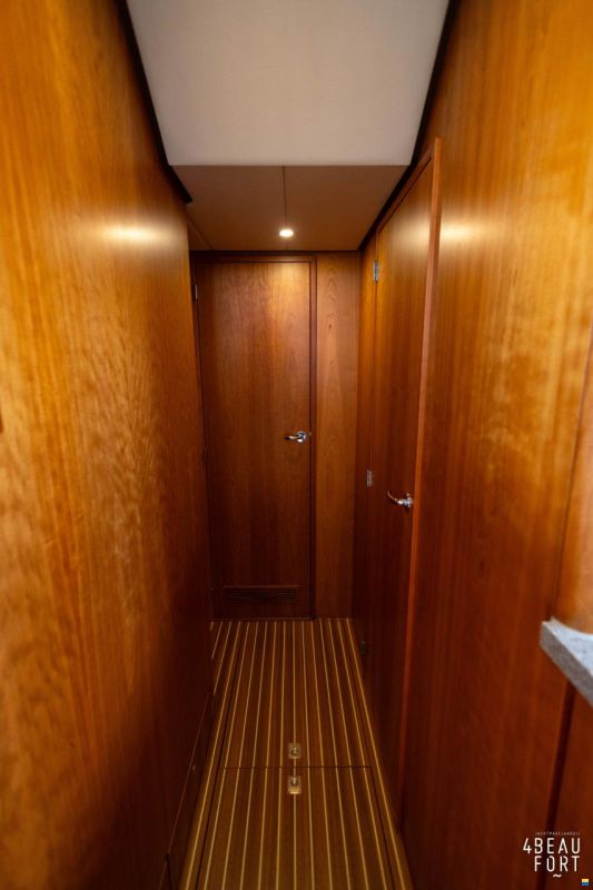 Linssen Grand Sturdy 470 Sedan Wheelhouse Longto