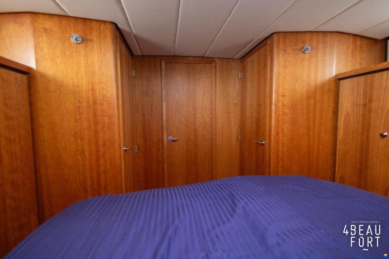 Linssen Grand Sturdy 470 Sedan Wheelhouse Longto