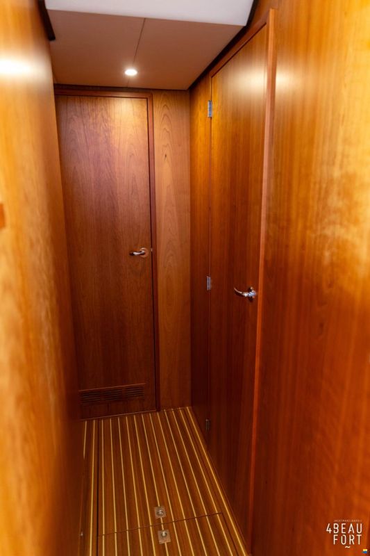 Linssen Grand Sturdy 470 Sedan Wheelhouse Longto