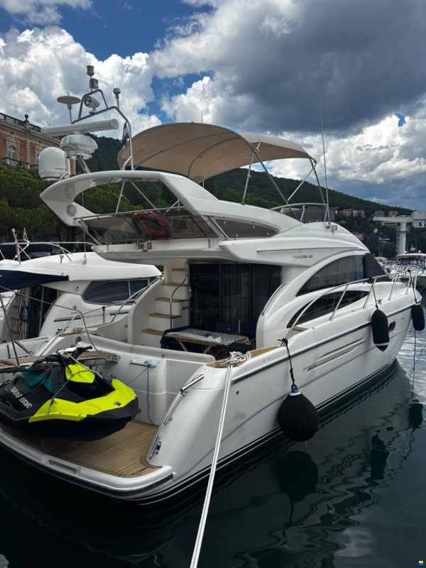 Princess 42