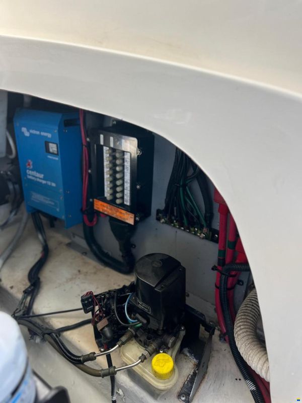 Sea Ray 290 SLX
