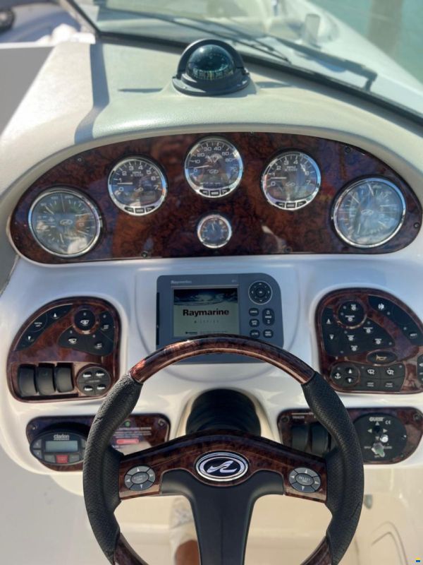 Sea Ray 290 SLX