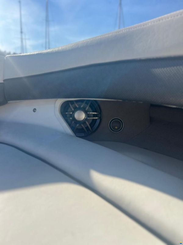 Sea Ray 290 SLX
