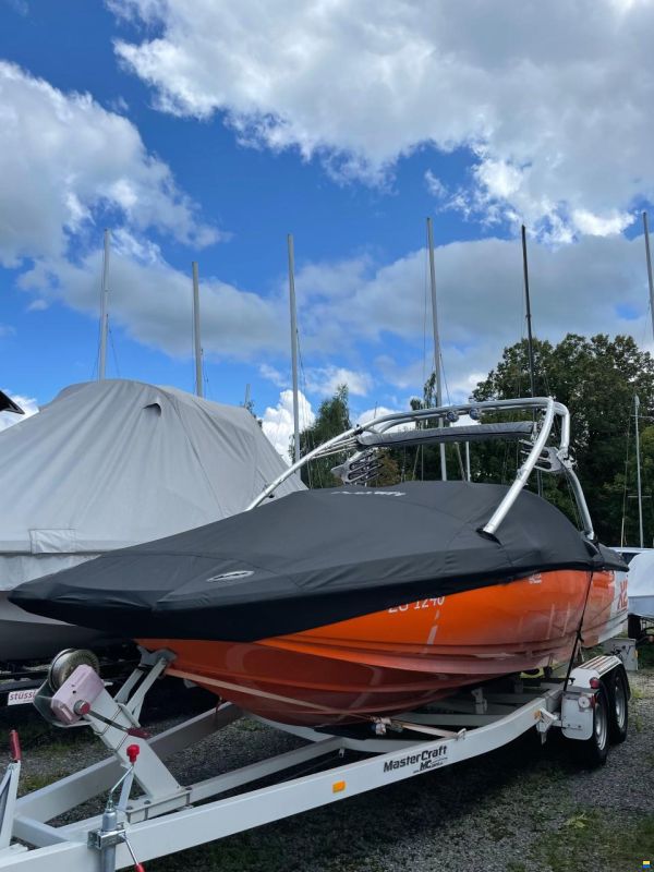 MasterCraft X-2