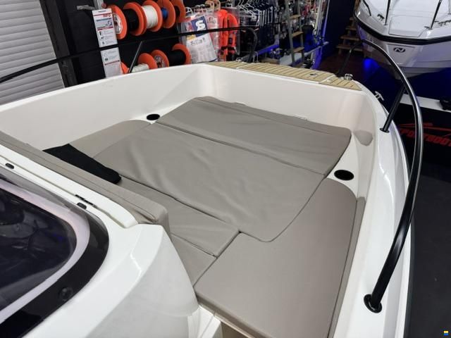 Quicksilver 605 Open + Mercury F150XL