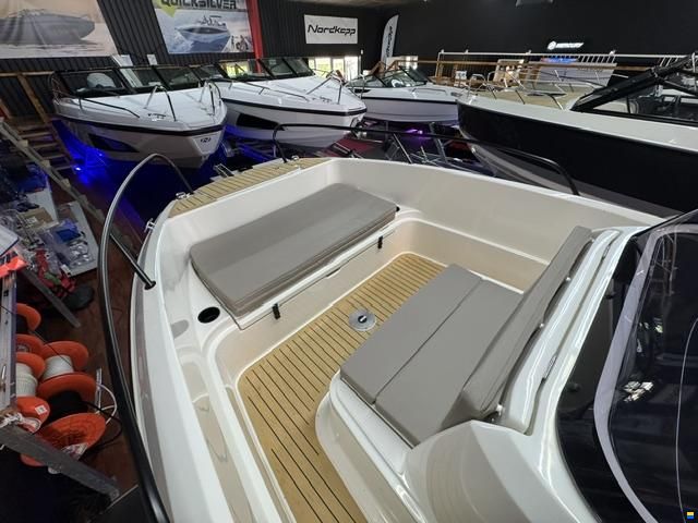 Quicksilver 605 Open + Mercury F150XL