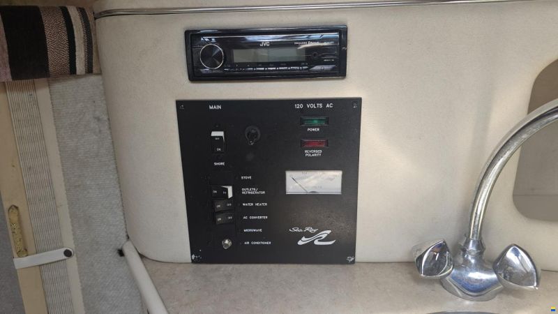 Sea Ray 240 DA