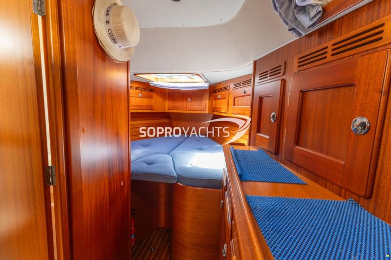 Hallberg-Rassy 43