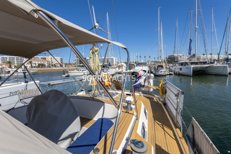 Hallberg-Rassy 43