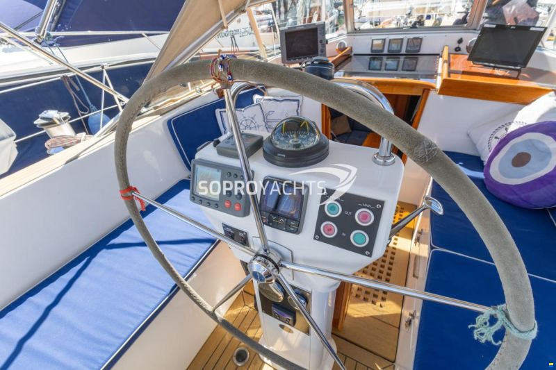 Hallberg-Rassy 43
