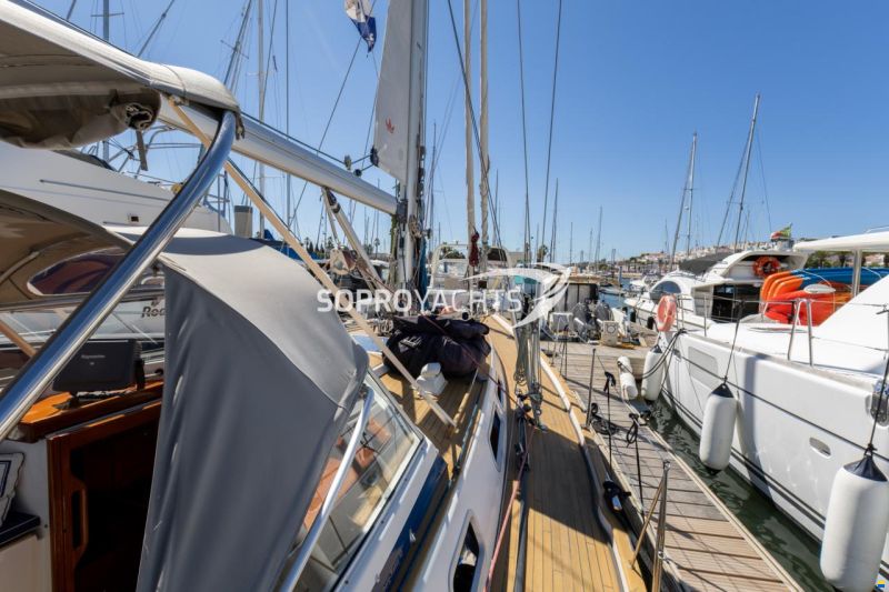 Hallberg-Rassy 43