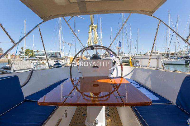 Hallberg-Rassy 43