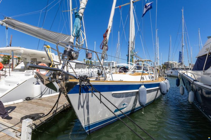 Hallberg-Rassy 43