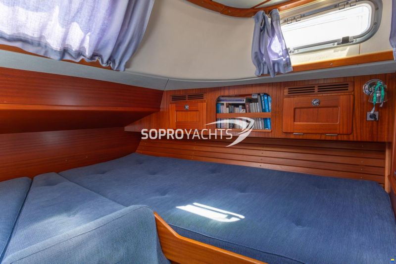 Hallberg-Rassy 43