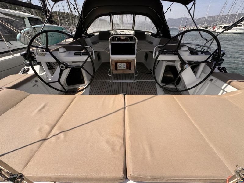 Jeanneau 57