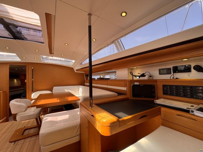 Jeanneau 57